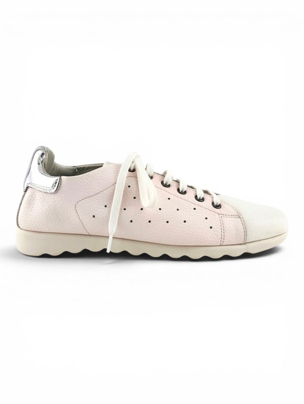 Studio Flexx Alternate  White Dusty Pink Leather Sneakers Chrome Detail Size‎ 7